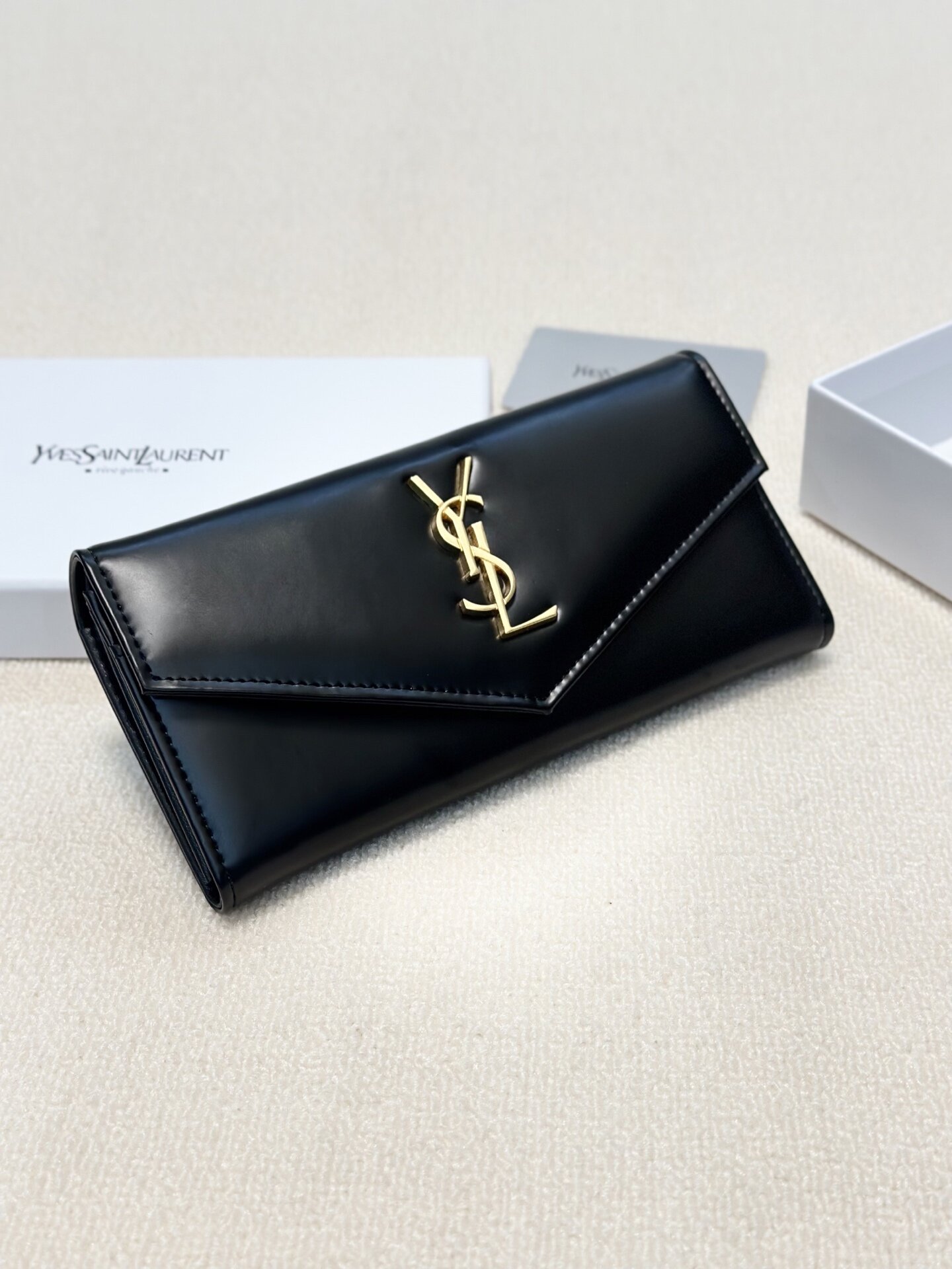 YSL wallet 19x10 11